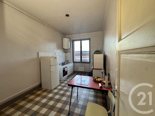 Appartement F3 à vendre - 3 pièces - 80.1 m2 - LYON - 69007 - RHONE-ALPES - Century 21 Le 7 De Coeur