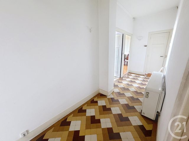 Appartement F3 à vendre - 3 pièces - 80.1 m2 - LYON - 69007 - RHONE-ALPES - Century 21 Le 7 De Coeur