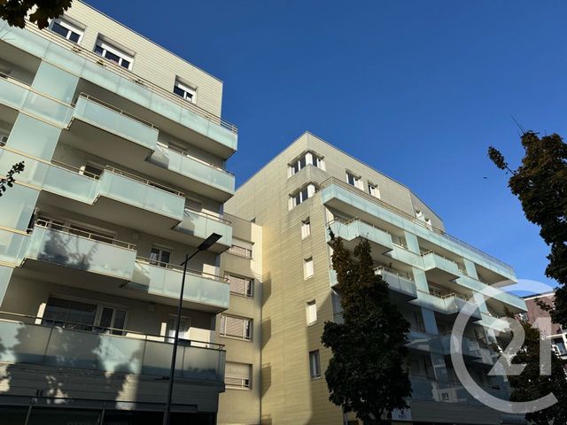 Appartement à vendre - 2 pièces - 46.45 m2 - LYON - 69007 - RHONE-ALPES - Century 21 Le 7 De Coeur