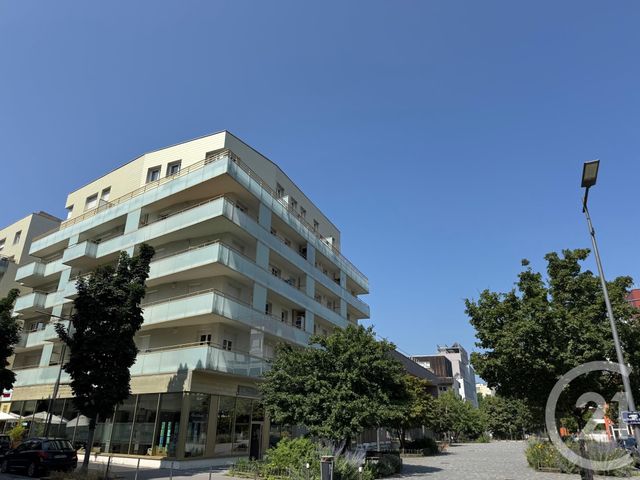 Appartement à vendre - 2 pièces - 46.45 m2 - LYON - 69007 - RHONE-ALPES - Century 21 Le 7 De Coeur