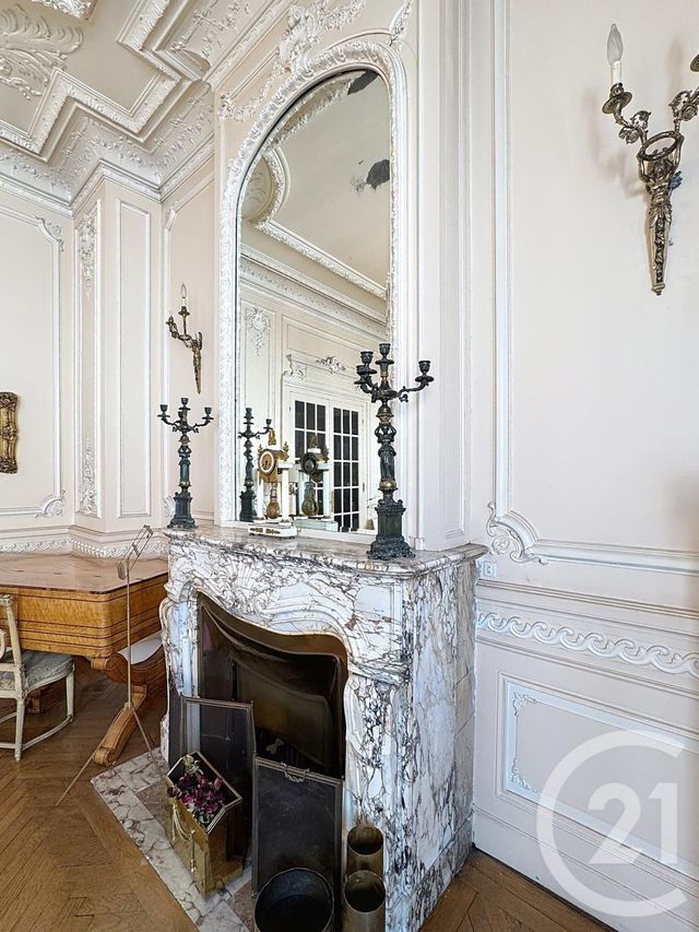 Appartement F6 à vendre - 5 pièces - 188.42 m2 - LYON - 69007 - RHONE-ALPES - Century 21 Le 7 De Coeur