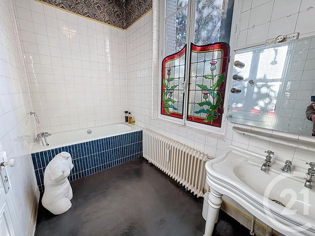 Appartement F6 à vendre - 5 pièces - 188.42 m2 - LYON - 69007 - RHONE-ALPES - Century 21 Le 7 De Coeur