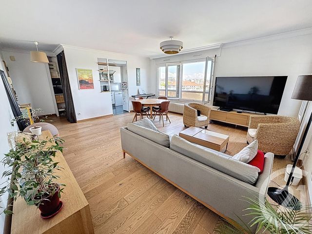Appartement F5 à vendre - 5 pièces - 100.69 m2 - LYON - 69007 - RHONE-ALPES - Century 21 Le 7 De Coeur