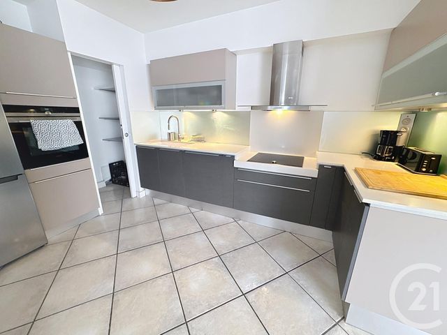 Appartement F4 à vendre - 4 pièces - 101.26 m2 - LYON - 69007 - RHONE-ALPES - Century 21 Le 7 De Coeur