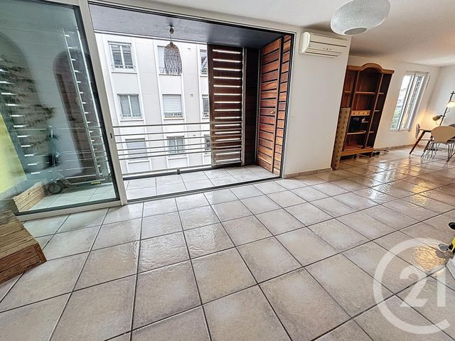 Appartement F4 à vendre - 4 pièces - 101.26 m2 - LYON - 69007 - RHONE-ALPES - Century 21 Le 7 De Coeur
