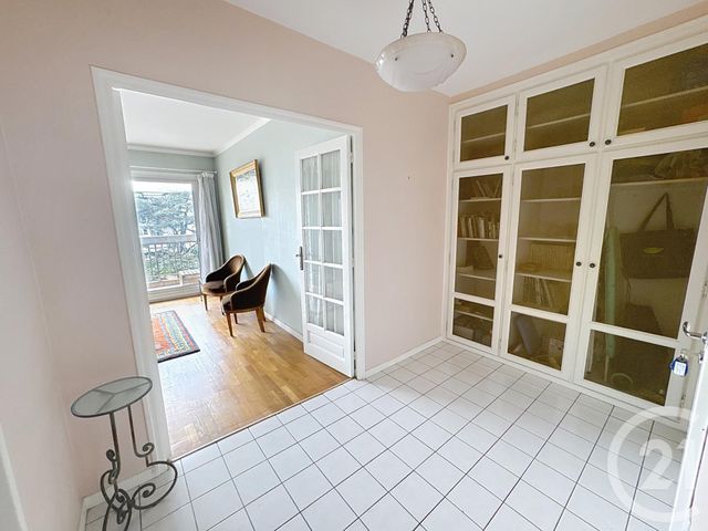 Afficher la photo en grand Appartement F3 à vendre - 3 pièces - 77.4 m2 - LYON - 69007 - RHONE-ALPES - Century 21 Le 7 De Coeur