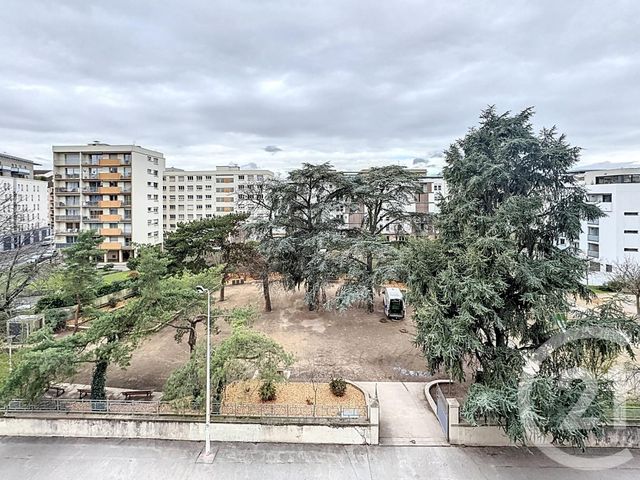 Afficher la photo en grand Appartement F3 à vendre - 3 pièces - 77.4 m2 - LYON - 69007 - RHONE-ALPES - Century 21 Le 7 De Coeur