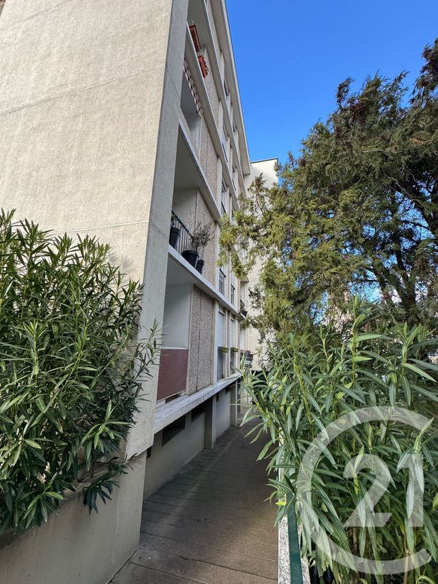 Appartement F5 à vendre - 5 pièces - 84.94 m2 - LYON - 69007 - RHONE-ALPES - Century 21 Le 7 De Coeur