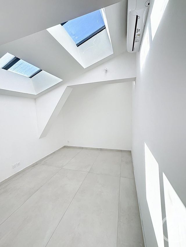 Appartement Duplex à vendre - 4 pièces - 125.7 m2 - STE FOY LES LYON - 69 - RHONE-ALPES - Century 21 Le 7 De Coeur