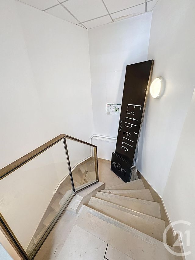 Appartement F4 à vendre - 4 pièces - 103.49 m2 - LYON - 69007 - RHONE-ALPES - Century 21 Le 7 De Coeur