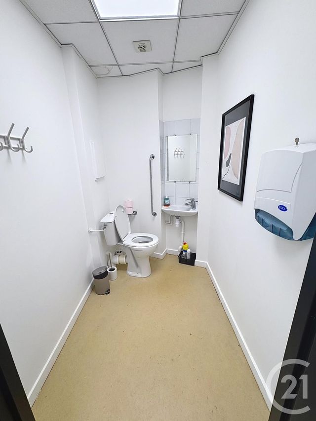 Appartement F4 à vendre - 4 pièces - 103.49 m2 - LYON - 69007 - RHONE-ALPES - Century 21 Le 7 De Coeur