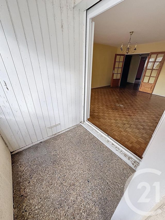 Appartement F5 à vendre - 5 pièces - 99.9 m2 - LYON - 69007 - RHONE-ALPES - Century 21 Le 7 De Coeur