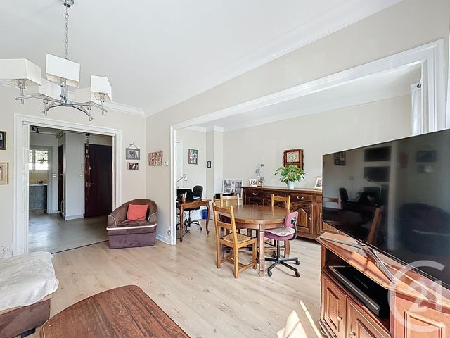 Appartement F4 à vendre - 3 pièces - 90.09 m2 - LYON - 69008 - RHONE-ALPES - Century 21 Le 7 De Coeur