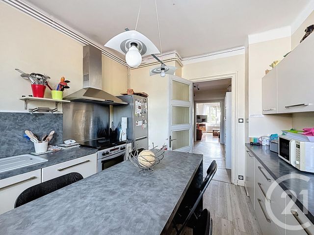 Appartement F4 à vendre - 3 pièces - 90.09 m2 - LYON - 69008 - RHONE-ALPES - Century 21 Le 7 De Coeur