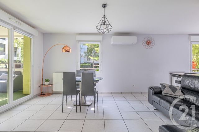 Appartement F4 à vendre - 4 pièces - 82.14 m2 - LYON - 69007 - RHONE-ALPES - Century 21 Le 7 De Coeur