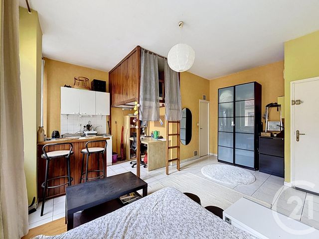 Appartement Studio à vendre - 1 pièce - 23.76 m2 - LYON - 69007 - RHONE-ALPES - Century 21 Le 7 De Coeur