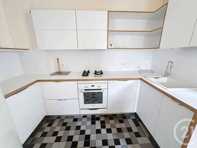 Appartement F2 à vendre - 2 pièces - 51.52 m2 - LYON - 69007 - RHONE-ALPES - Century 21 Le 7 De Coeur