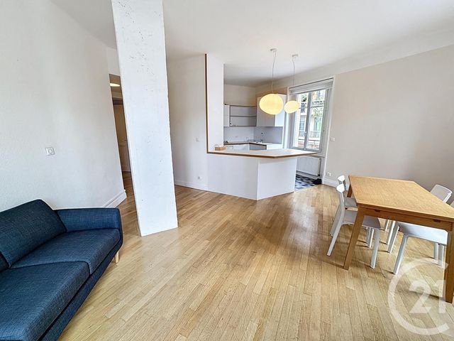 Appartement F2 à vendre - 2 pièces - 51.52 m2 - LYON - 69007 - RHONE-ALPES - Century 21 Le 7 De Coeur