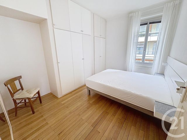 Appartement F2 à vendre - 2 pièces - 51.52 m2 - LYON - 69007 - RHONE-ALPES - Century 21 Le 7 De Coeur