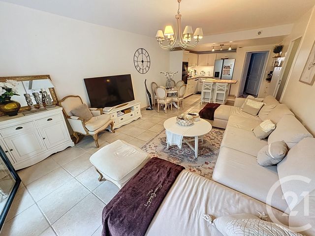 Appartement F4 à vendre - 4 pièces - 88.23 m2 - LYON - 69007 - RHONE-ALPES - Century 21 Le 7 De Coeur