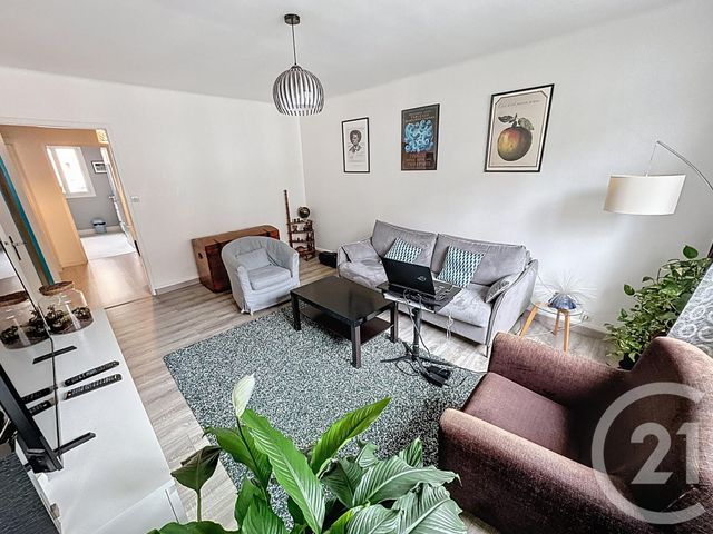 Appartement F3 à vendre - 3 pièces - 94.76 m2 - LYON - 69007 - RHONE-ALPES - Century 21 Le 7 De Coeur