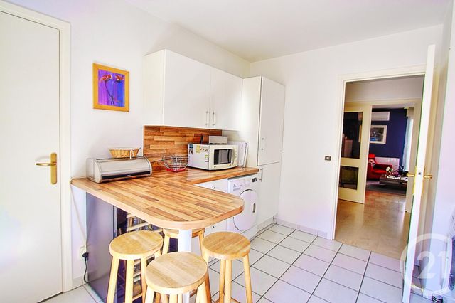 Appartement F5 à vendre - 5 pièces - 113.08 m2 - LYON - 69007 - RHONE-ALPES - Century 21 Le 7 De Coeur