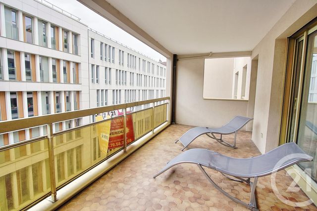 Appartement F5 à vendre - 5 pièces - 113.08 m2 - LYON - 69007 - RHONE-ALPES - Century 21 Le 7 De Coeur