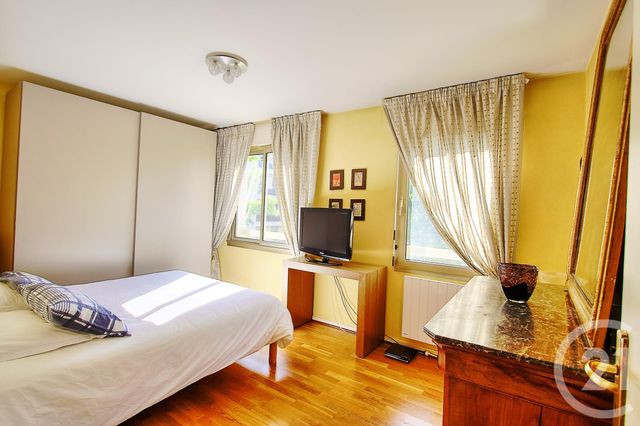 Appartement F5 à vendre - 5 pièces - 113.08 m2 - LYON - 69007 - RHONE-ALPES - Century 21 Le 7 De Coeur