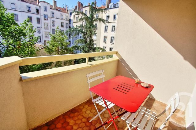 Appartement F5 à vendre - 5 pièces - 113.08 m2 - LYON - 69007 - RHONE-ALPES - Century 21 Le 7 De Coeur