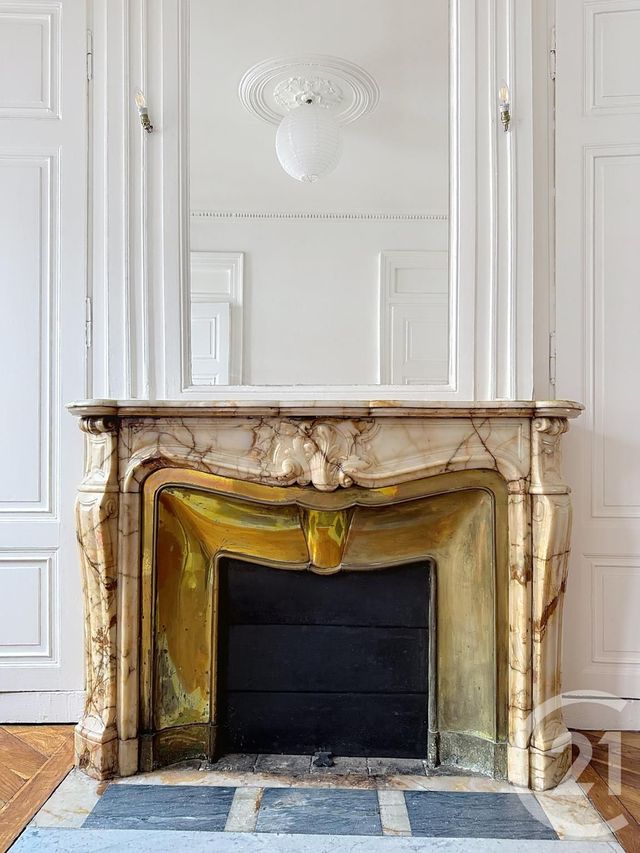 Afficher la photo en grand Appartement F2 à vendre - 2 pièces - 42.46 m2 - LYON - 69001 - RHONE-ALPES - Century 21 Le 7 De Coeur