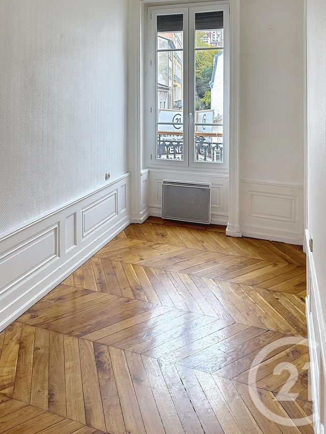 Afficher la photo en grand Appartement F2 à vendre - 2 pièces - 42.46 m2 - LYON - 69001 - RHONE-ALPES - Century 21 Le 7 De Coeur
