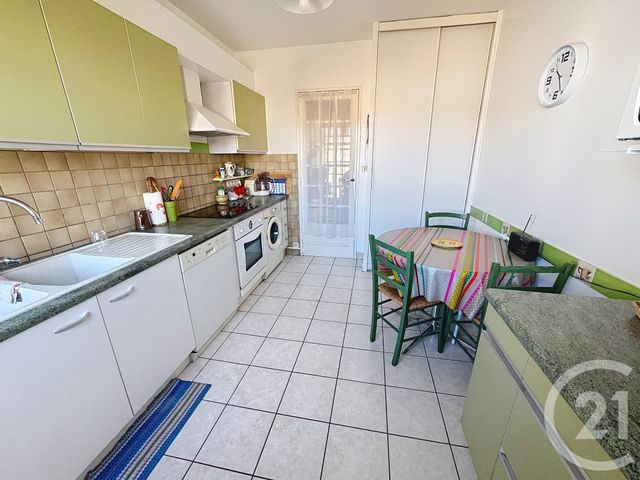 Appartement F4 à vendre - 4 pièces - 87.1 m2 - LYON - 69007 - RHONE-ALPES - Century 21 Le 7 De Coeur