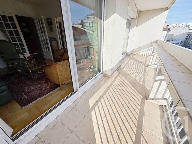 Appartement F4 à vendre - 4 pièces - 87.1 m2 - LYON - 69007 - RHONE-ALPES - Century 21 Le 7 De Coeur