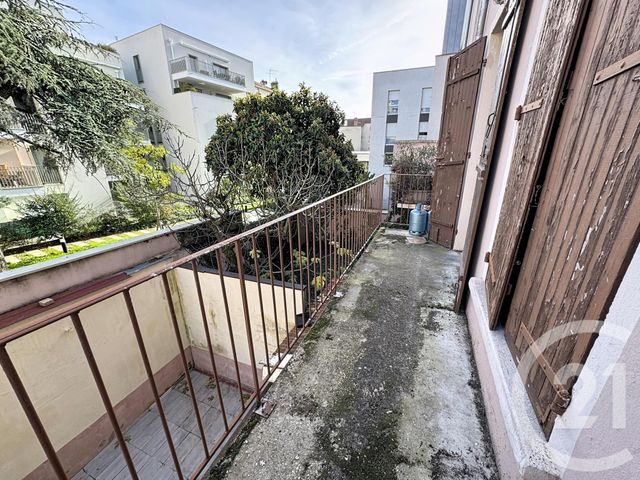 Appartement F2 à vendre - 2 pièces - 57.0 m2 - LYON - 69007 - RHONE-ALPES - Century 21 Le 7 De Coeur