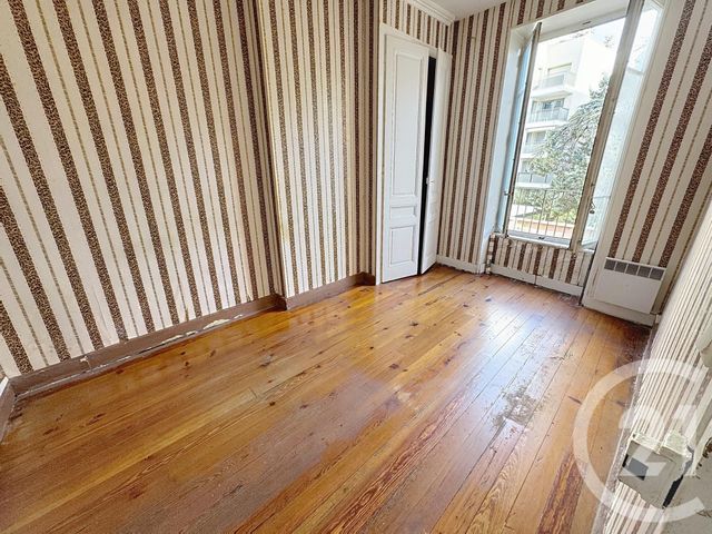 Appartement F2 à vendre - 2 pièces - 57.0 m2 - LYON - 69007 - RHONE-ALPES - Century 21 Le 7 De Coeur