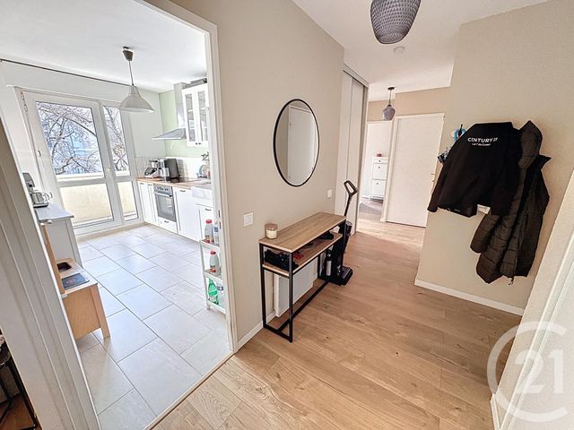 Appartement à vendre - 3 pièces - 67.28 m2 - LYON - 69007 - RHONE-ALPES - Century 21 Le 7 De Coeur