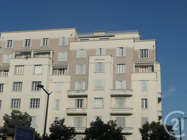 Appartement F2 à vendre - 2 pièces - 68.0 m2 - LYON - 69007 - RHONE-ALPES - Century 21 Le 7 De Coeur