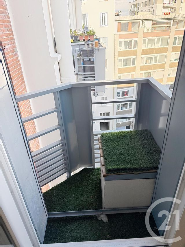 Appartement F2 à vendre - 2 pièces - 68.0 m2 - LYON - 69007 - RHONE-ALPES - Century 21 Le 7 De Coeur