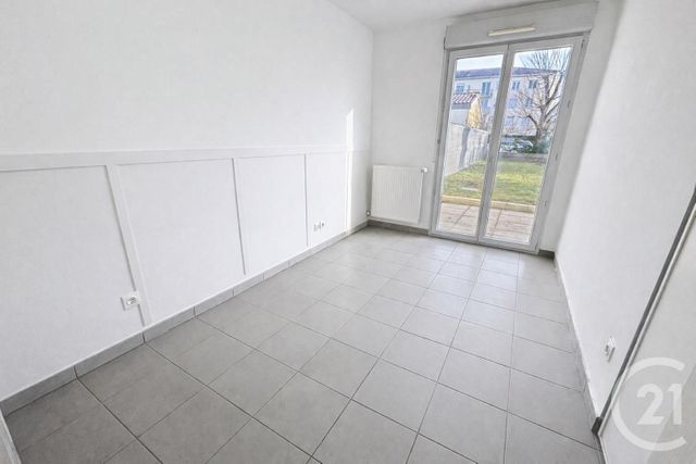 Appartement F3 à vendre - 3 pièces - 61.75 m2 - DECINES CHARPIEU - 69 - RHONE-ALPES - Century 21 Le 7 De Coeur