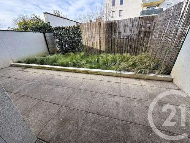 Appartement F3 à vendre - 3 pièces - 61.75 m2 - DECINES CHARPIEU - 69 - RHONE-ALPES - Century 21 Le 7 De Coeur