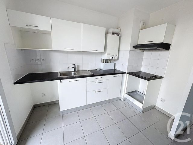 Appartement F3 à vendre - 3 pièces - 61.75 m2 - DECINES CHARPIEU - 69 - RHONE-ALPES - Century 21 Le 7 De Coeur