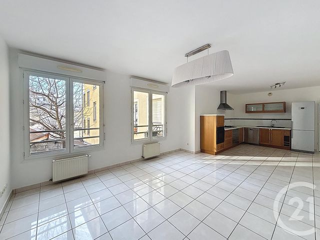 Appartement F3 bis à vendre - 3 pièces - 85.22 m2 - LYON - 69007 - RHONE-ALPES - Century 21 Le 7 De Coeur