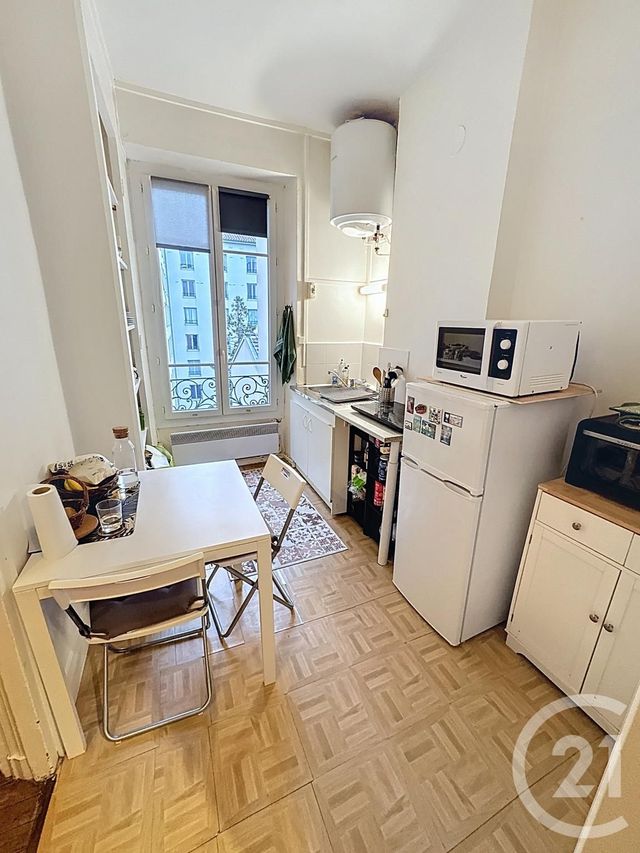 Appartement F1 à vendre - 1 pièce - 31.71 m2 - LYON - 69007 - RHONE-ALPES - Century 21 Le 7 De Coeur