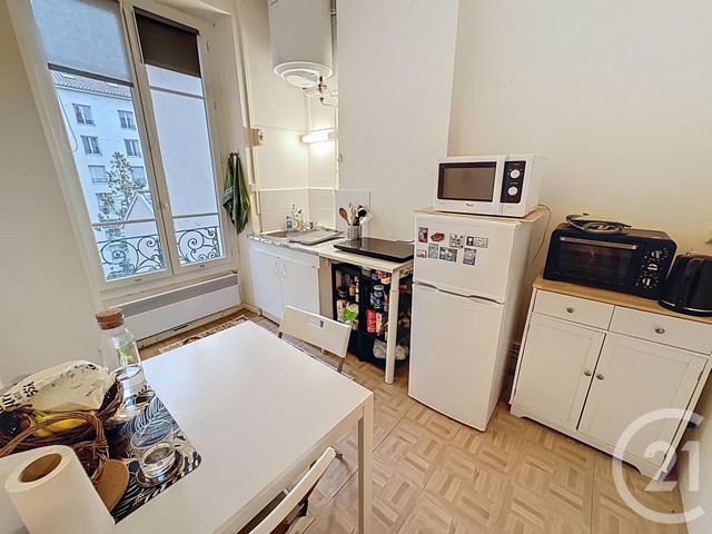 Appartement F1 à vendre - 1 pièce - 31.71 m2 - LYON - 69007 - RHONE-ALPES - Century 21 Le 7 De Coeur