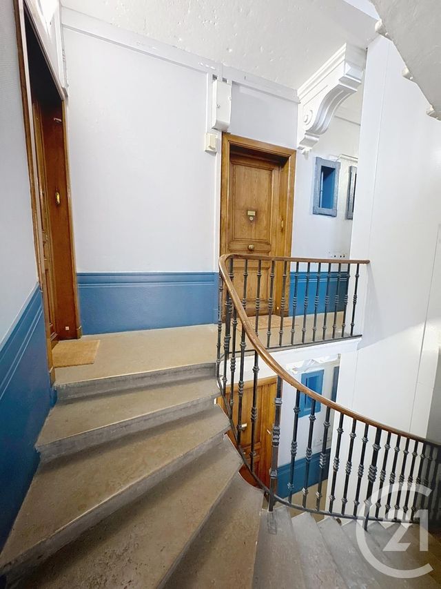 Appartement F1 à vendre - 1 pièce - 31.71 m2 - LYON - 69007 - RHONE-ALPES - Century 21 Le 7 De Coeur