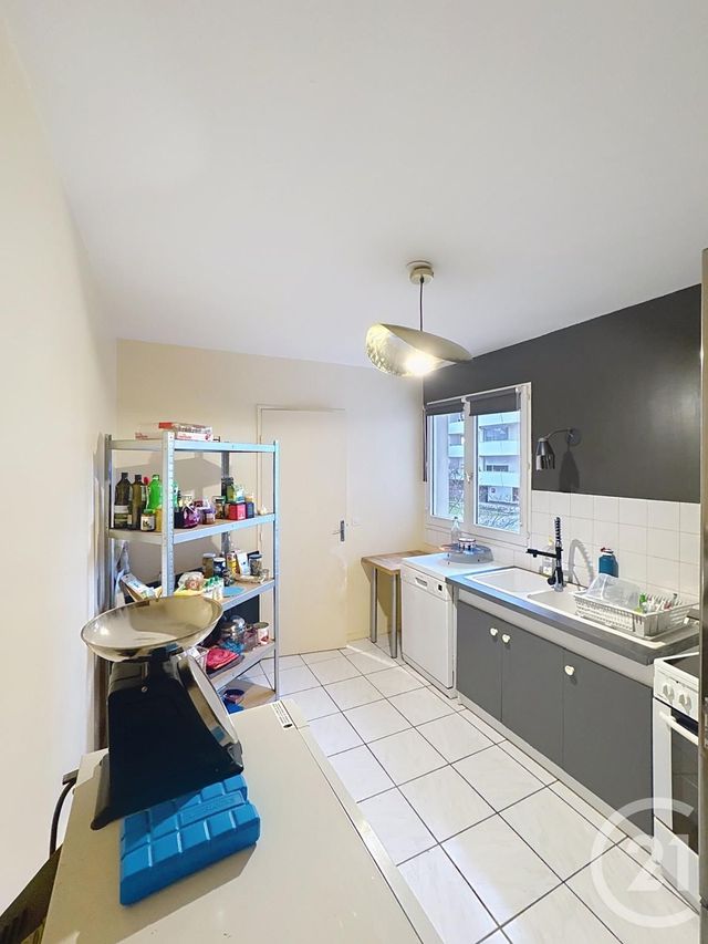 Appartement F3 à vendre - 3 pièces - 90.51 m2 - VILLEURBANNE - 69 - RHONE-ALPES - Century 21 Le 7 De Coeur