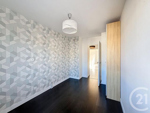 Appartement F3 à vendre - 3 pièces - 77.79 m2 - LYON - 69007 - RHONE-ALPES - Century 21 Le 7 De Coeur