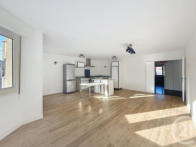 Appartement F3 à vendre - 3 pièces - 77.79 m2 - LYON - 69007 - RHONE-ALPES - Century 21 Le 7 De Coeur