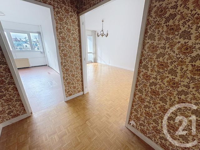 Appartement F4 à vendre - 4 pièces - 80.0 m2 - LYON - 69007 - RHONE-ALPES - Century 21 Le 7 De Coeur