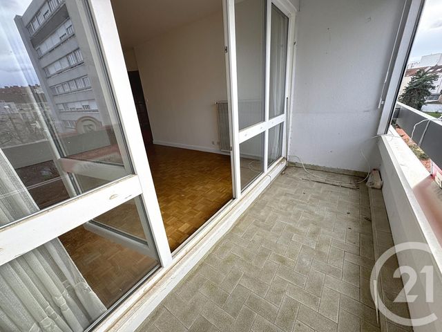 Appartement F4 à vendre - 4 pièces - 80.0 m2 - LYON - 69007 - RHONE-ALPES - Century 21 Le 7 De Coeur